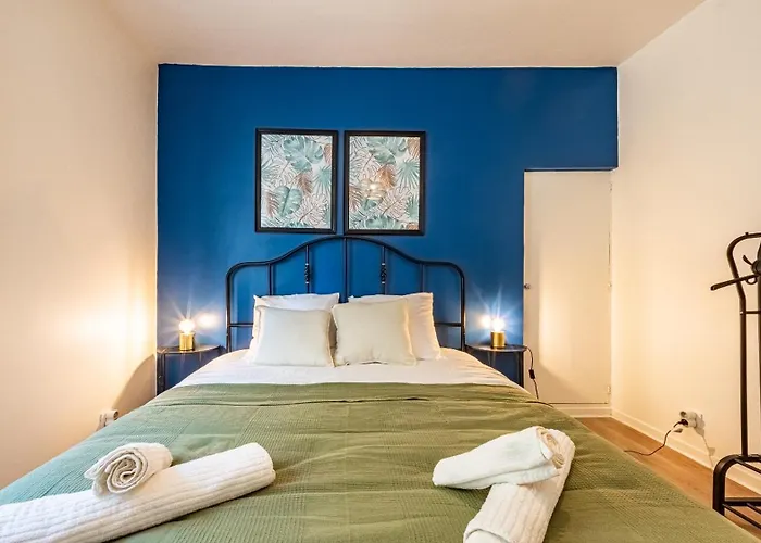 Apartment Le Berbisey - Centre Historique - 1 Lit Double 160cm & 1 Canape Lit